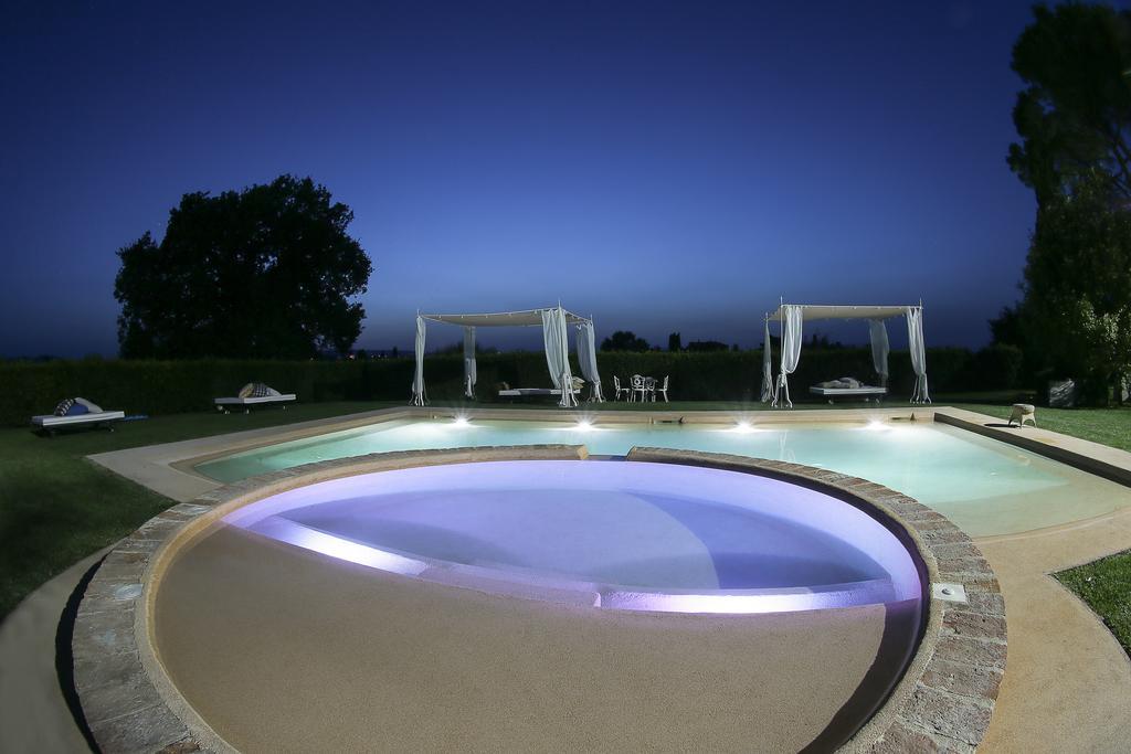 בטולה Relais Montemaggiore מראה חיצוני תמונה