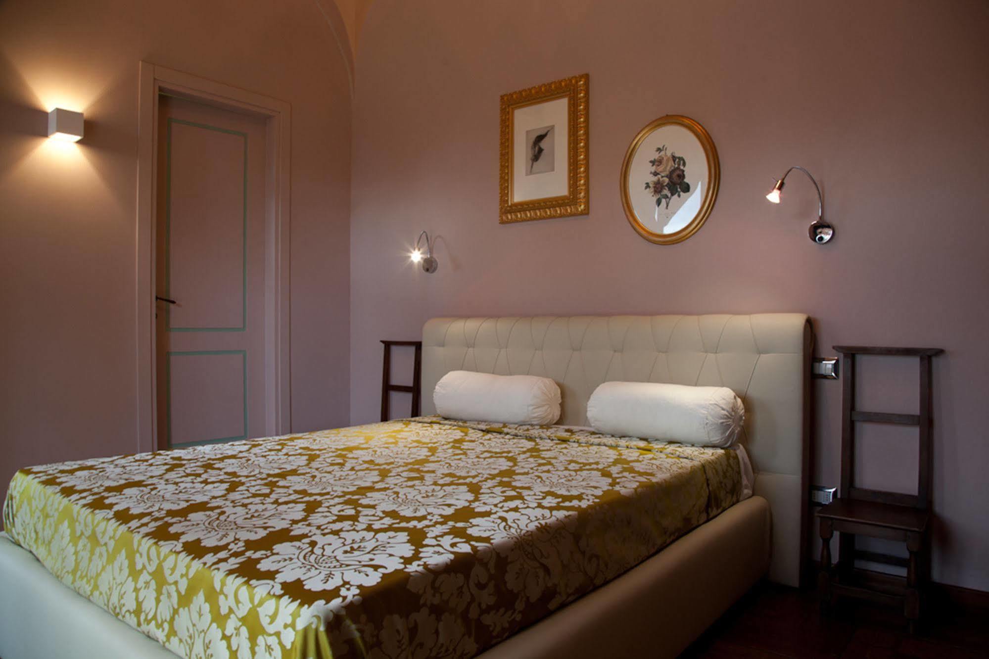 בטולה Relais Montemaggiore מראה חיצוני תמונה